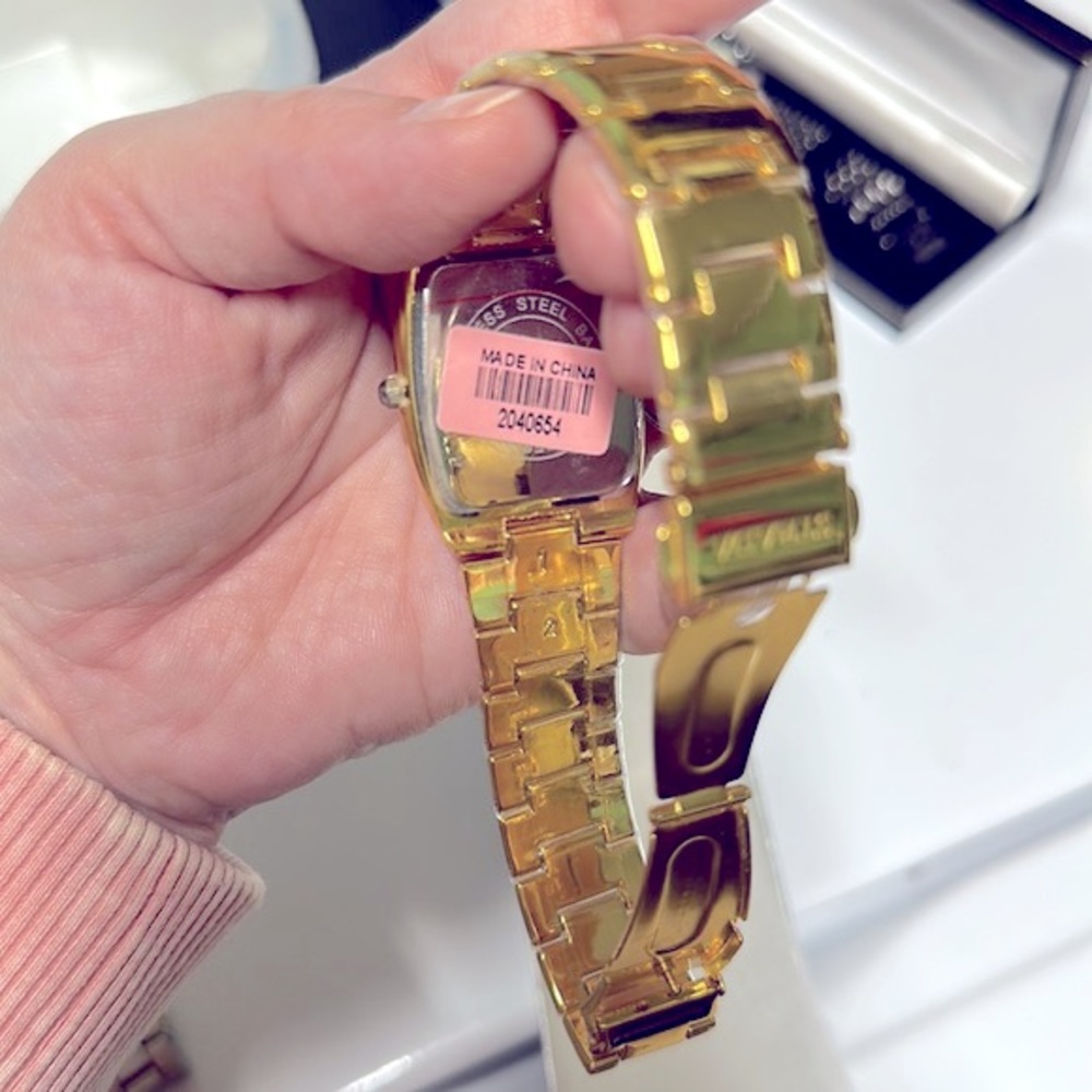 BRAND NEW: MEN’S LUXE GOLD “STRADA” LINKED FASHION WATCH - Picture 5 of 16
